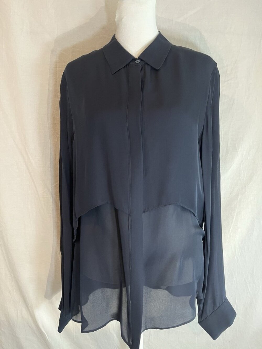 Theory Woman’s Long sleeve shirt, Navy Sz L NWOT